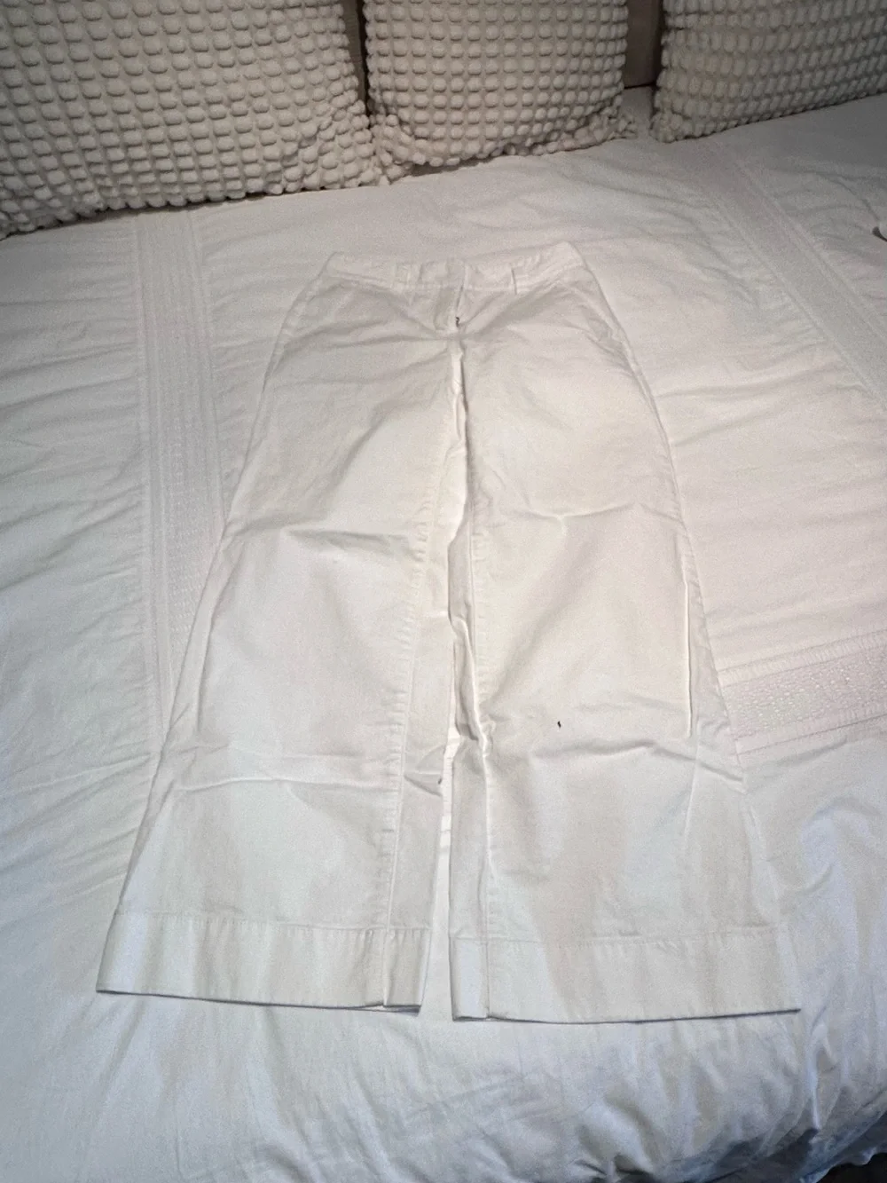 Vineyard Vines White Chinos with Beige Lining